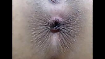 Intense Close-Up Of Camgirl'S Buttocks - 666sexcams.Net